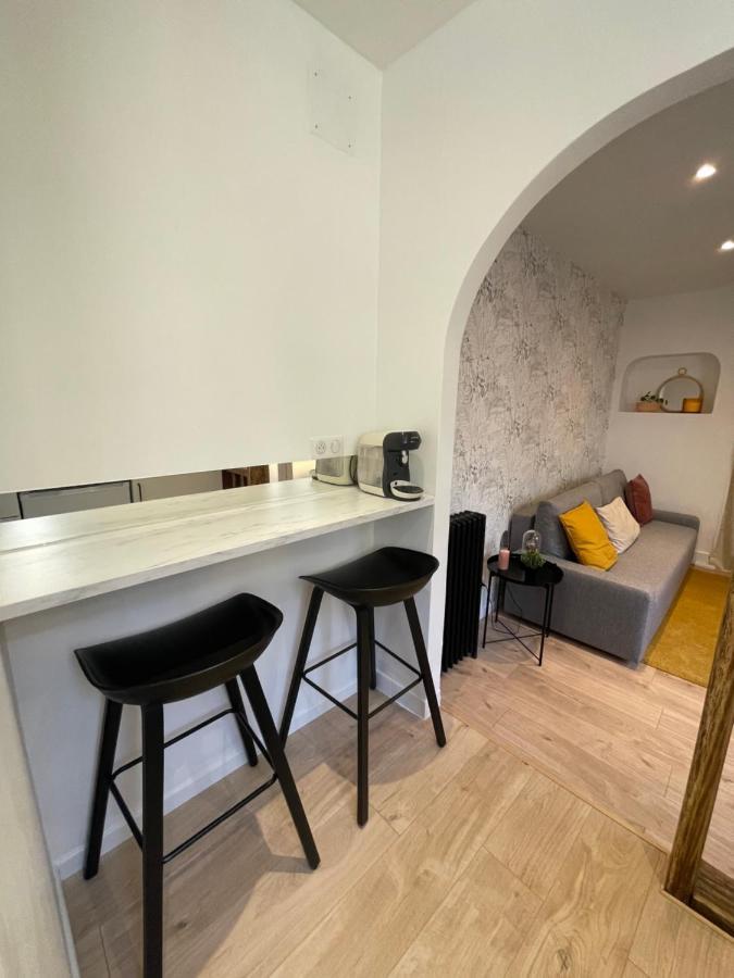 Magnifique Studio Cosy Avec Terrasse En Centre-Ville Provins Ngoại thất bức ảnh